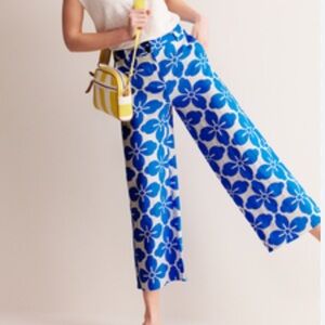 Floral Blue Women's Pants